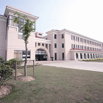 Les Roches Global Hospitality Education